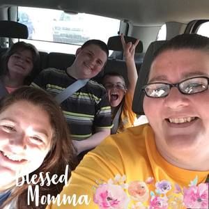 Meet your Posher, Lisa